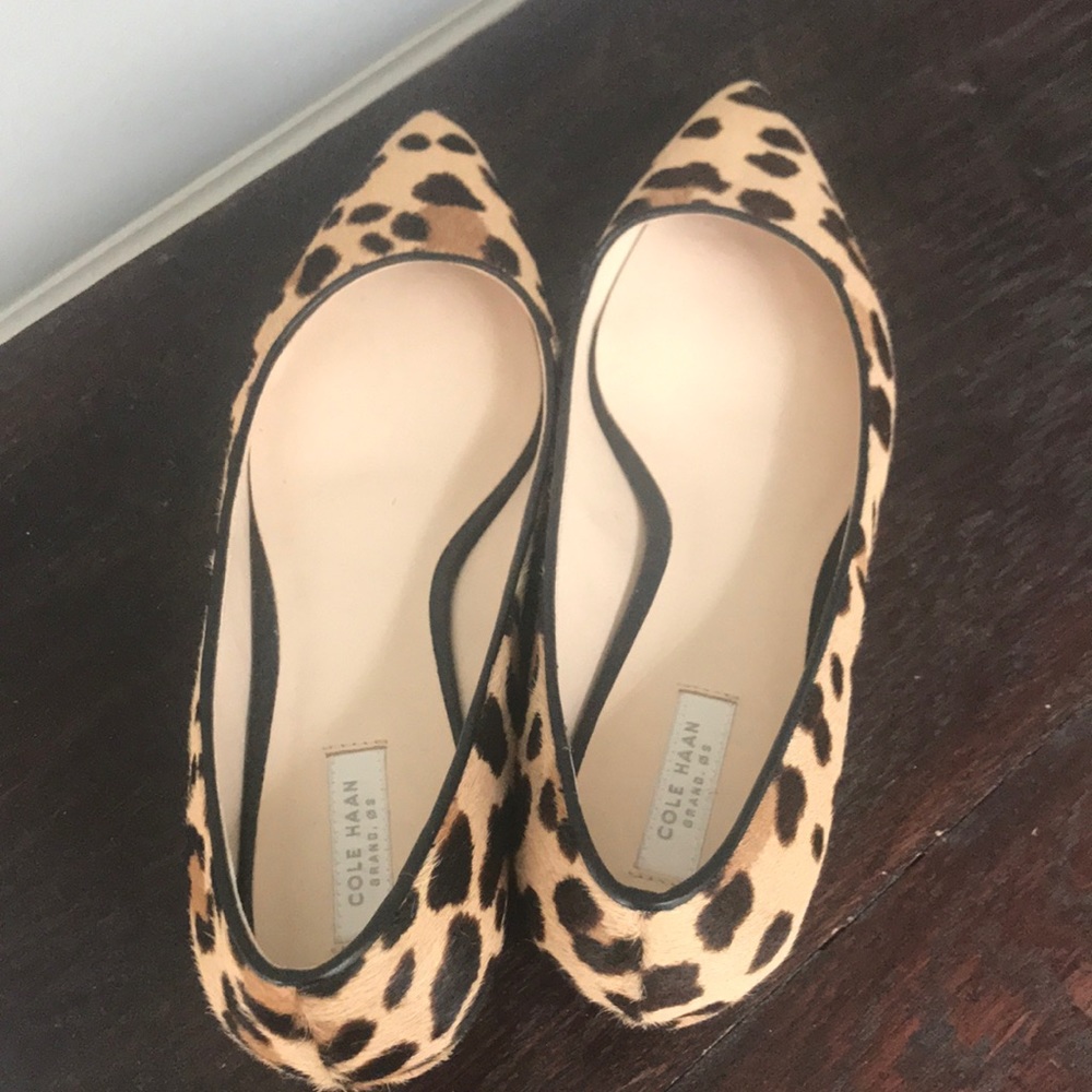 Cole Haan genuine leather  dyed calf fur. Sz 7-C
